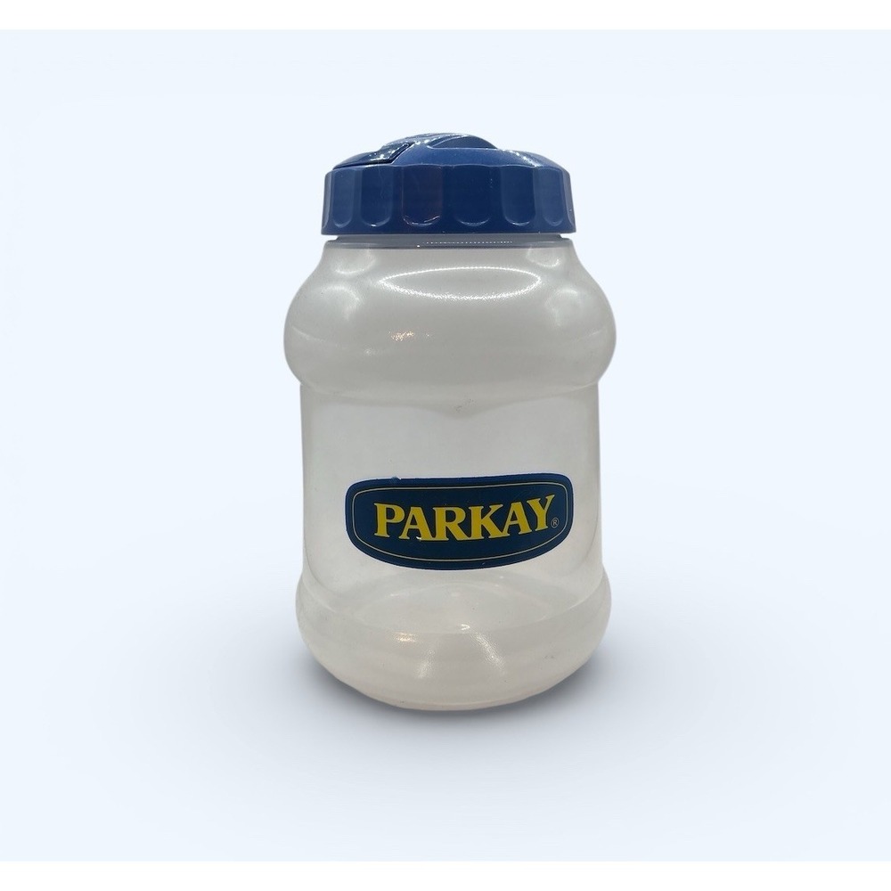 Rubbermaid Parkay Servin' Saver Large Container Jug with Handle on Lid